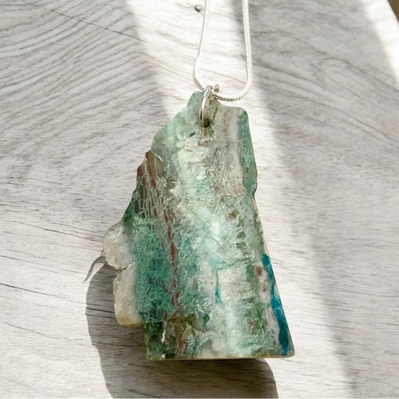 Dainty Rough Green Druzy Chrysocolla Pendant Necklace - Picture 3 of 7